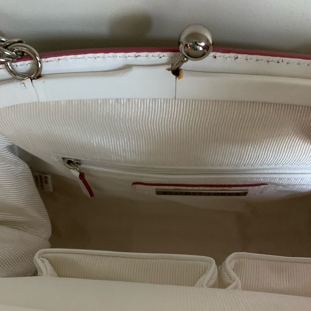 Handbag - Picture 7 of 8